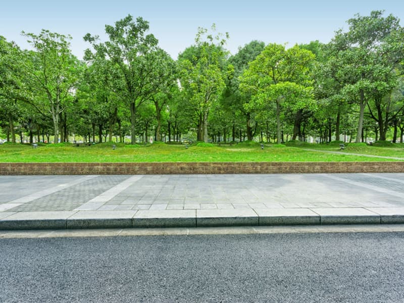 Landscaping & Greenery