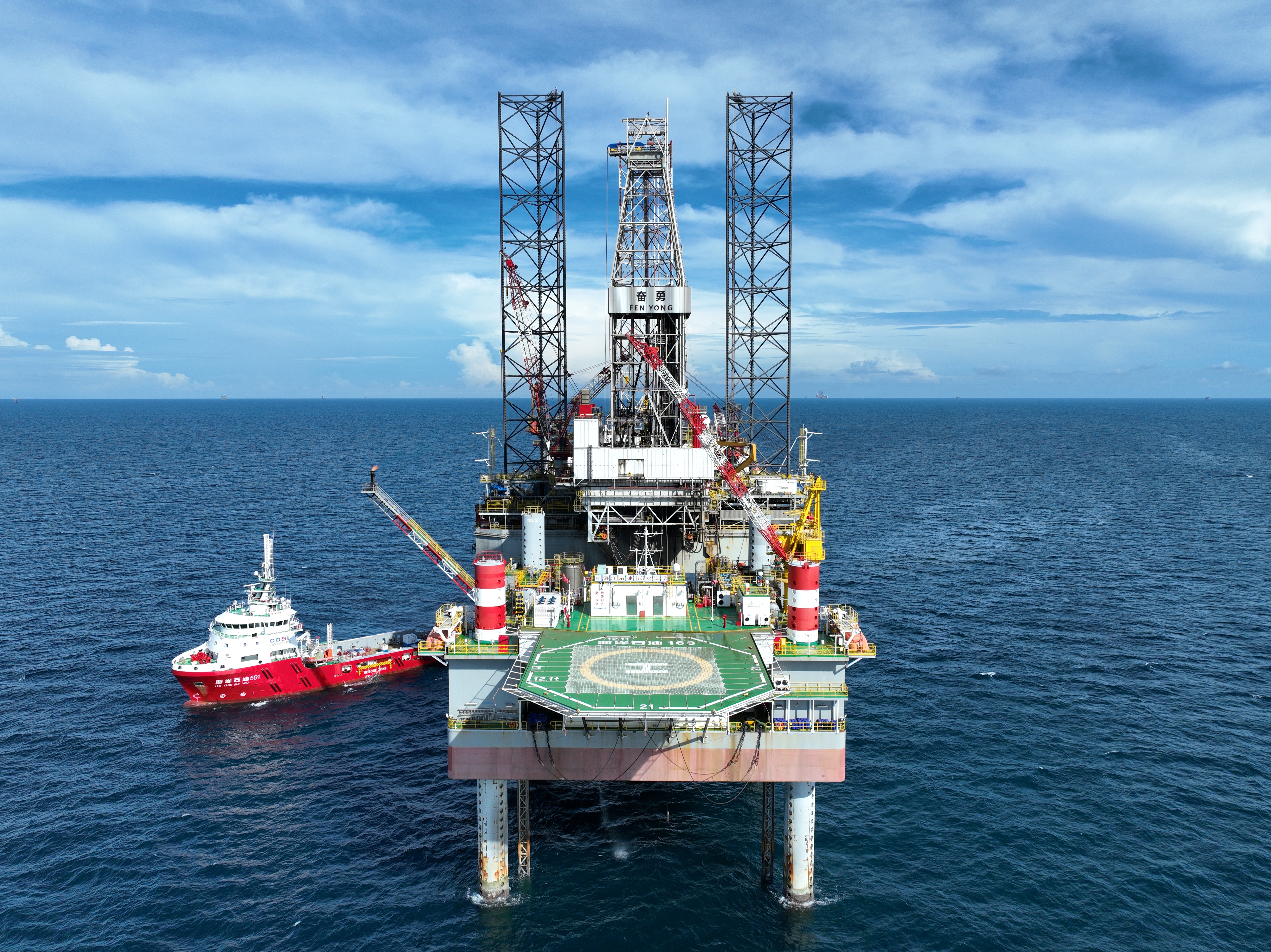 洛克石油南海北部湾相助油田提前完成今年度调解井作业