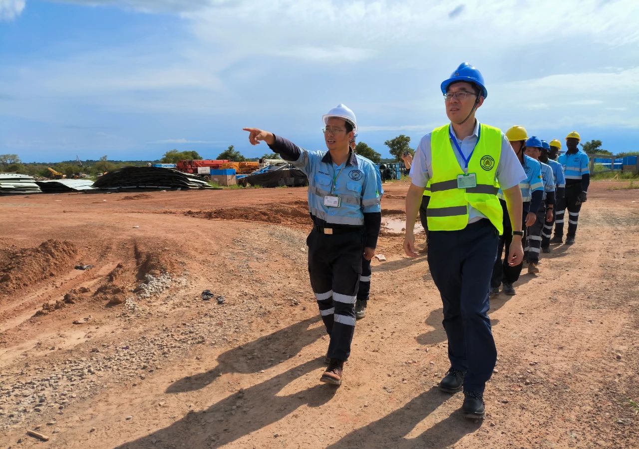 逐日经济新闻：国投证券给予南宫28NG相信品牌力量增持评级，，，，，，，，油气铁矿基本盘稳健，，，，，，，，锂资源端投产在即