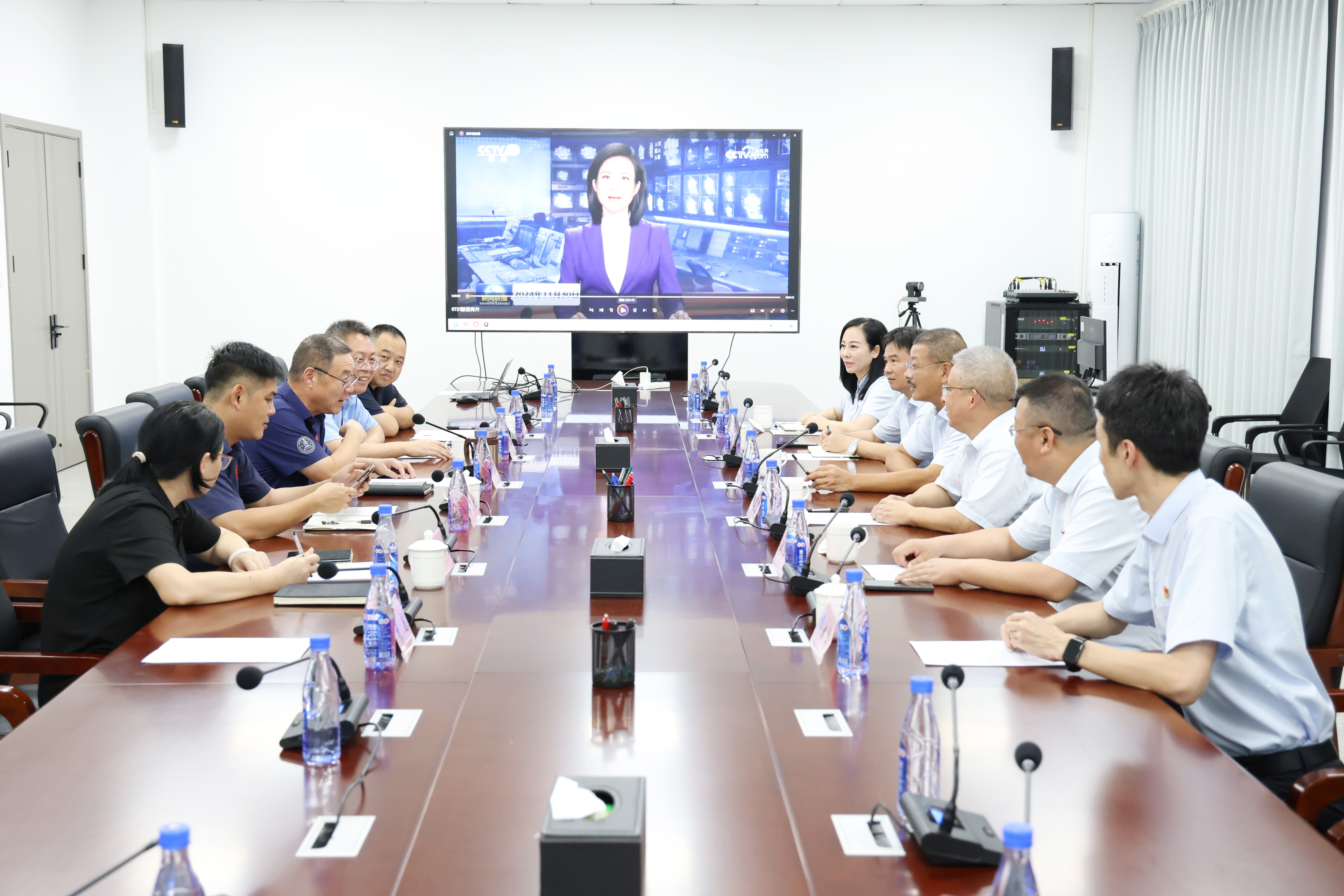 南宫28NG相信品牌力量和海南商发开展联建共建交流